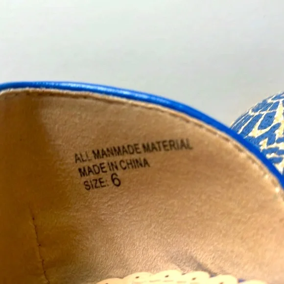 Elegant Restricted Blue Floral and Cream Women's Loafers Flats - Picture 9 of 12